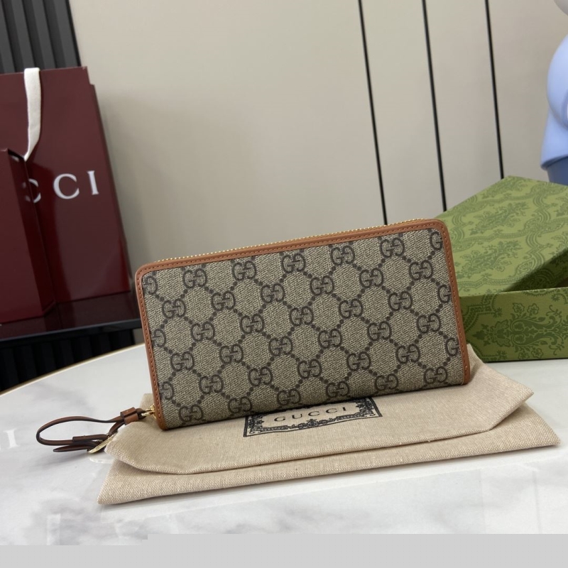 G*u*i wallets & purse